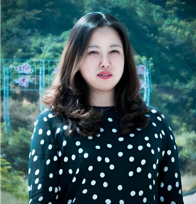 一女子养鸡有妙招靠鸡蛋和鸡粪年入上亿元龙8国际电子游戏娱乐平台2019年湖南(图4) 一女子养鸡有妙招靠鸡蛋和鸡粪年入上亿元龙8国际电子游戏娱乐平台2019年湖南(图4)